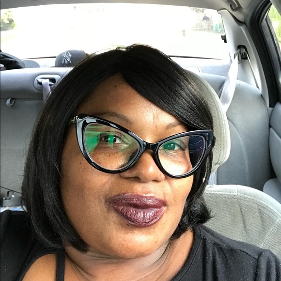 Meet your Posher, Ruth - Picture 6 of 6